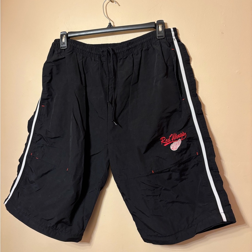 Vintage Pro Edge Black and red Detroit Redwings  Nylon Athletic Shorts